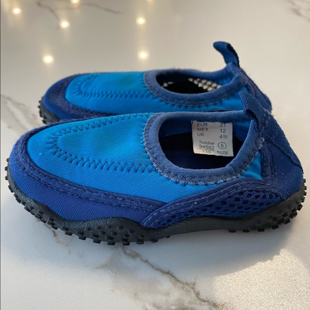 Airwalk Water Shoes 💜 3 for $10
